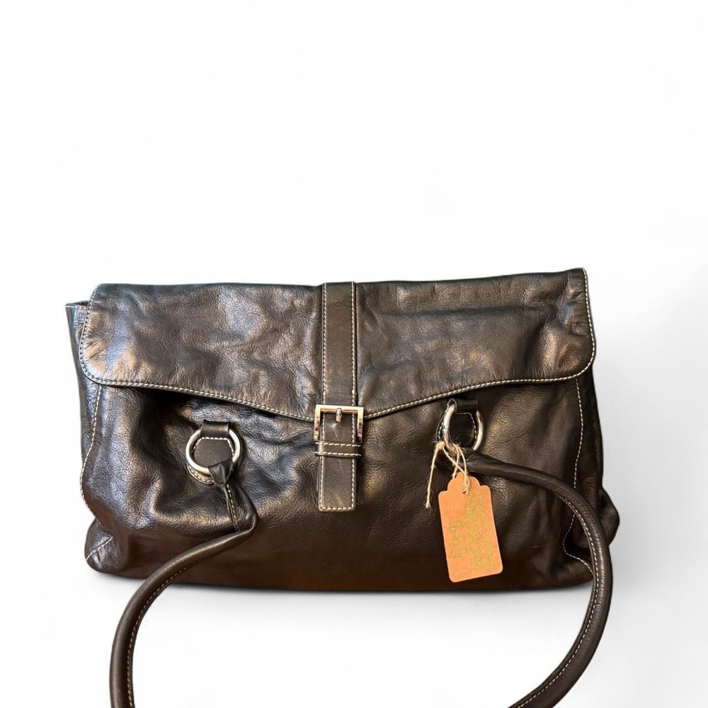 2004 Vintage Banana Republic, 100% Cowhide Leather Shoulder Bag